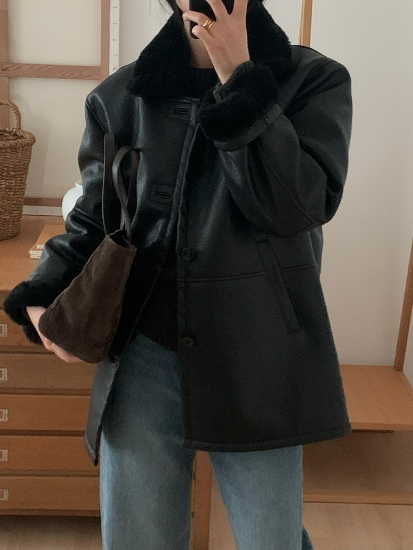 SORBET韓國直郵女裝新品推薦休閑24秋夏時尚職業熱賣人氣皮衣SORBET/flat white皮衣