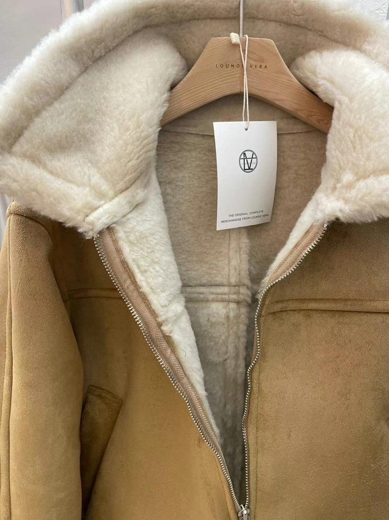 LOUNGE VERA韓國直郵東大門代購女裝新品真品人氣短款大衣LOUNGE VERA-2件訂短款大衣