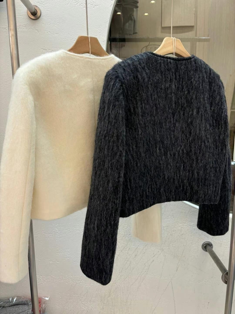 LOUNGE VERA韓國直郵東大門實拍女裝新品真品熱賣短款大衣LOUNGE VERA-2件訂短款大衣