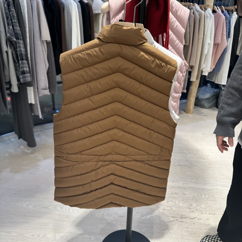 Copiner東大門直郵女士新品人氣熱賣時尚24秋夏職業馬甲鵝絨COPINER馬甲