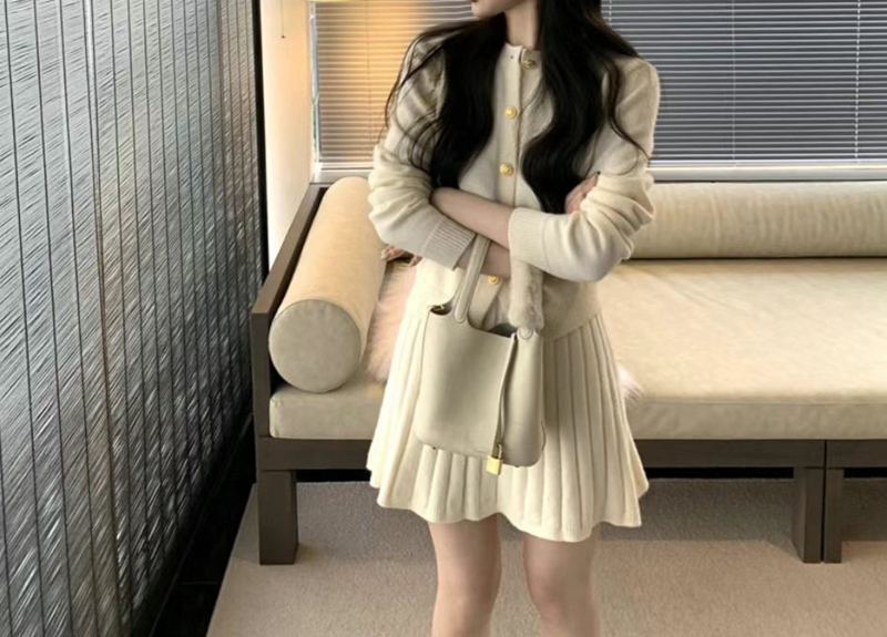 ETEMOY韓國直郵東大門實拍女裝新款休閑推薦職業真品熱賣套裝ETEMOY套裝圖色2