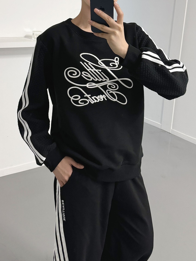 iaAn韓國直郵女裝新品時尚推薦人氣職業24秋冬熱賣休閑衛衣IAAN衛衣