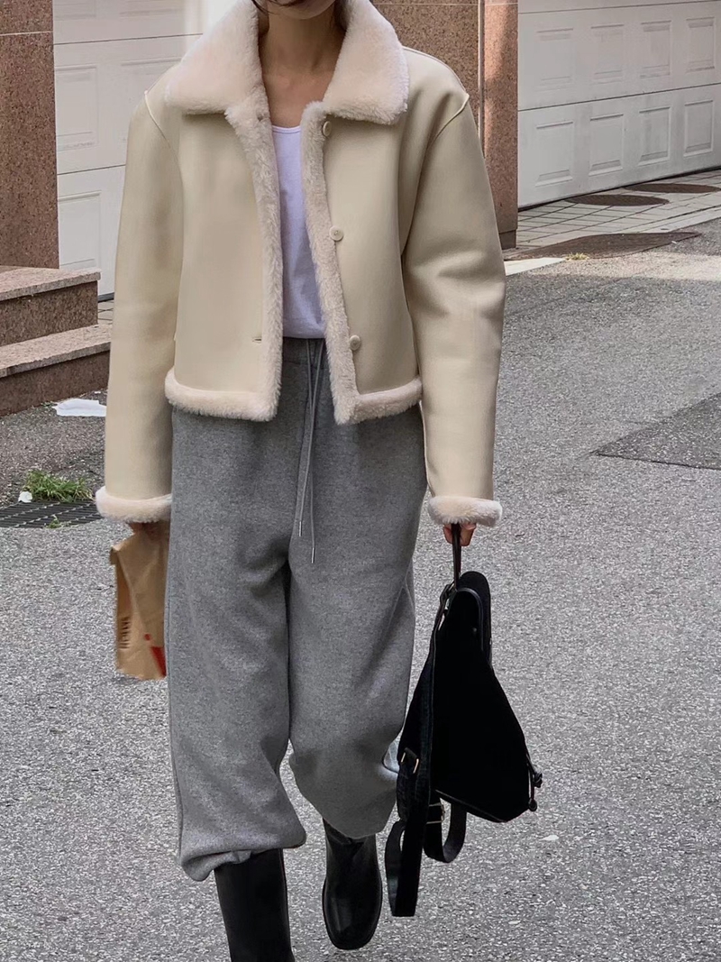 MUYBIEN韓國直郵東大門實拍女裝新款時尚人氣推薦職業短款大衣ONEAND短款大衣