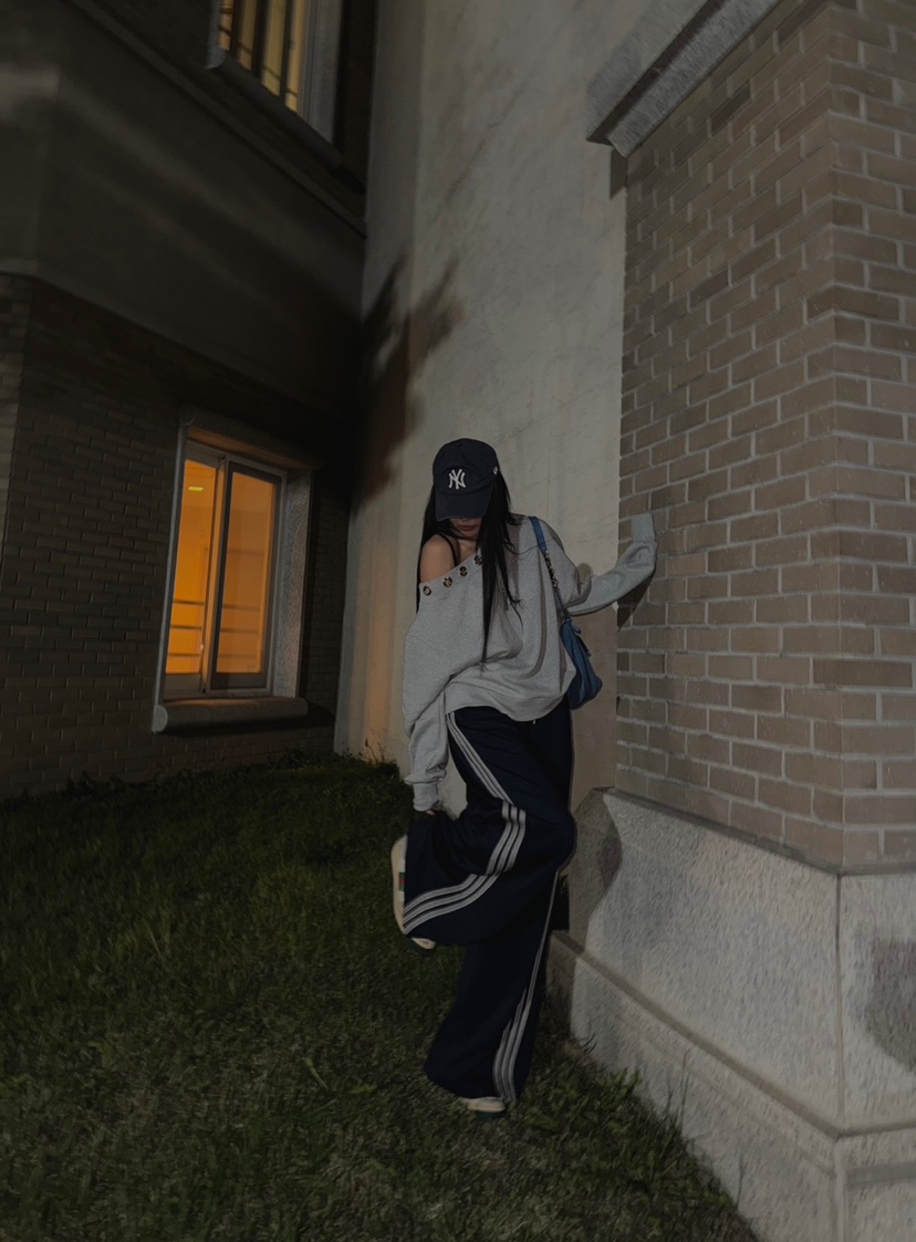 ABBEYLEE韓國直郵東大門代購女裝新款休閑時尚推薦人氣衛衣ABBEYLEE衛衣