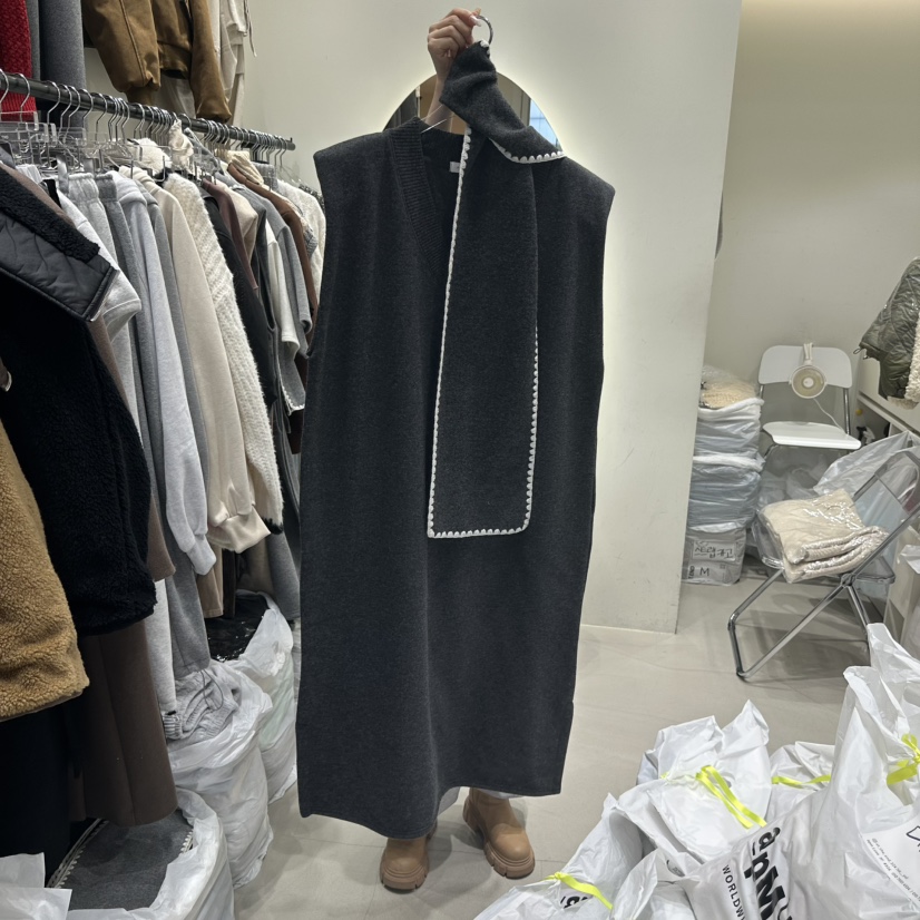 AT THE END韓國直郵東大門代購女裝新品推薦連衣裙含圍巾羊毛AT THE END連衣裙圖色3