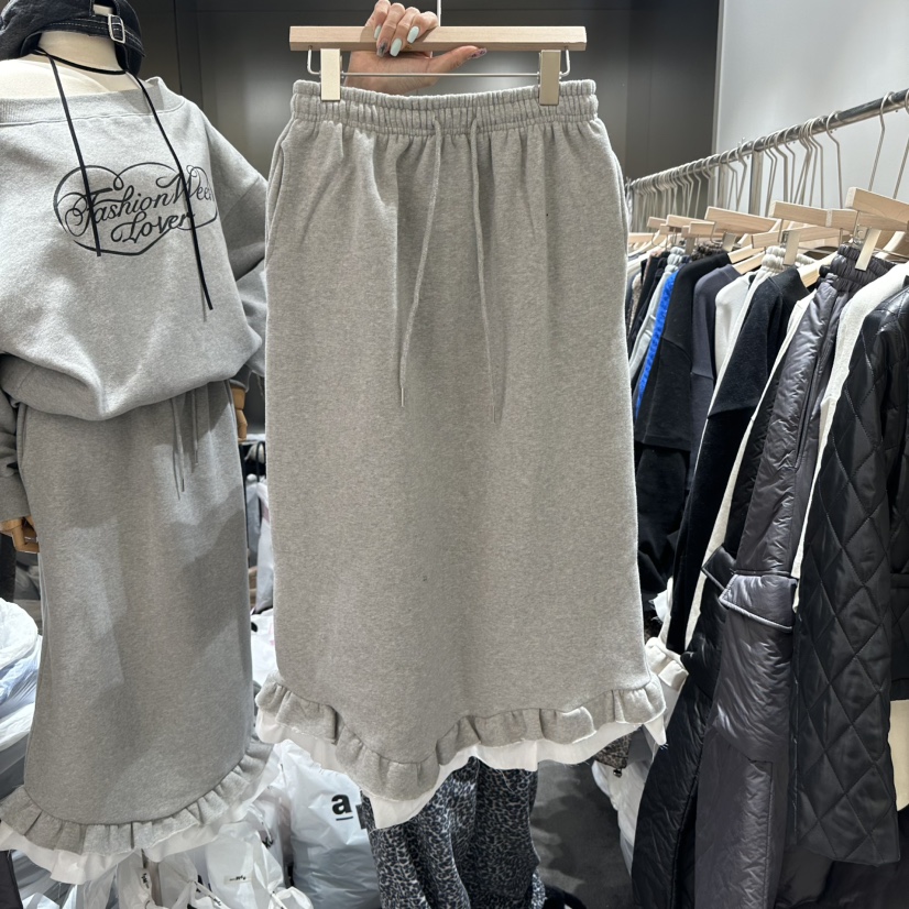 OUR MINUTE韓國直郵女士新品推薦職業熱賣人氣時尚長裙拉絨RUMBA長裙圖色2