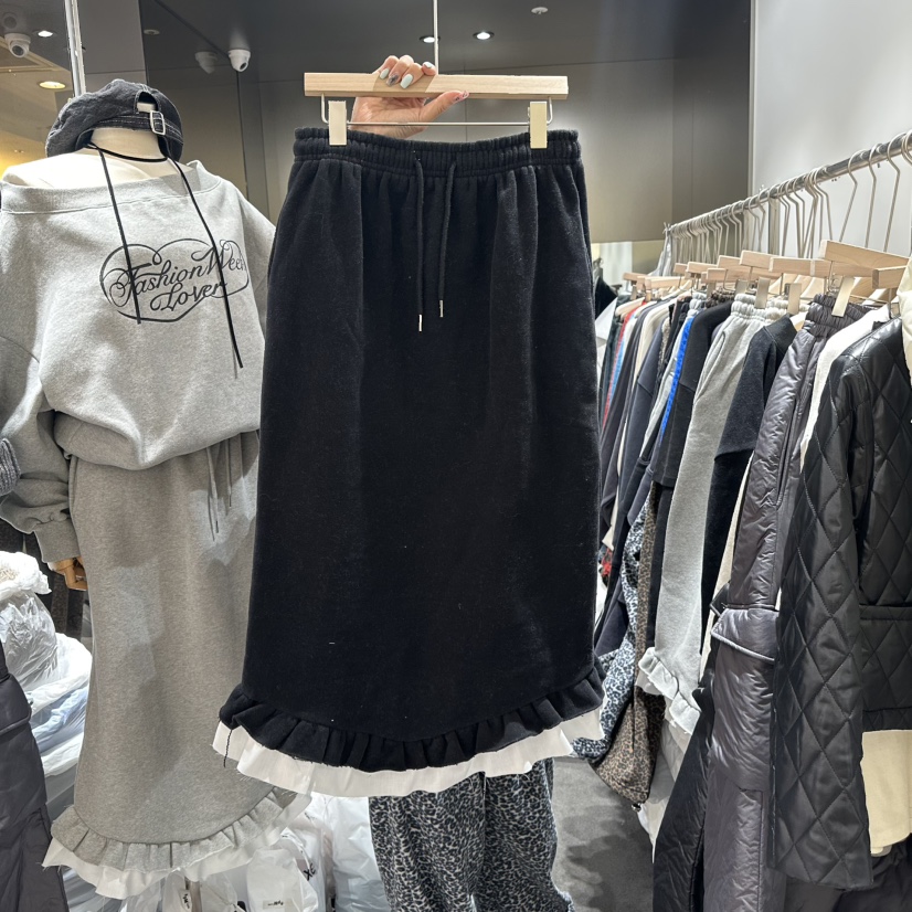 OUR MINUTE韓國直郵女士新品推薦職業熱賣人氣時尚長裙拉絨RUMBA長裙圖色3