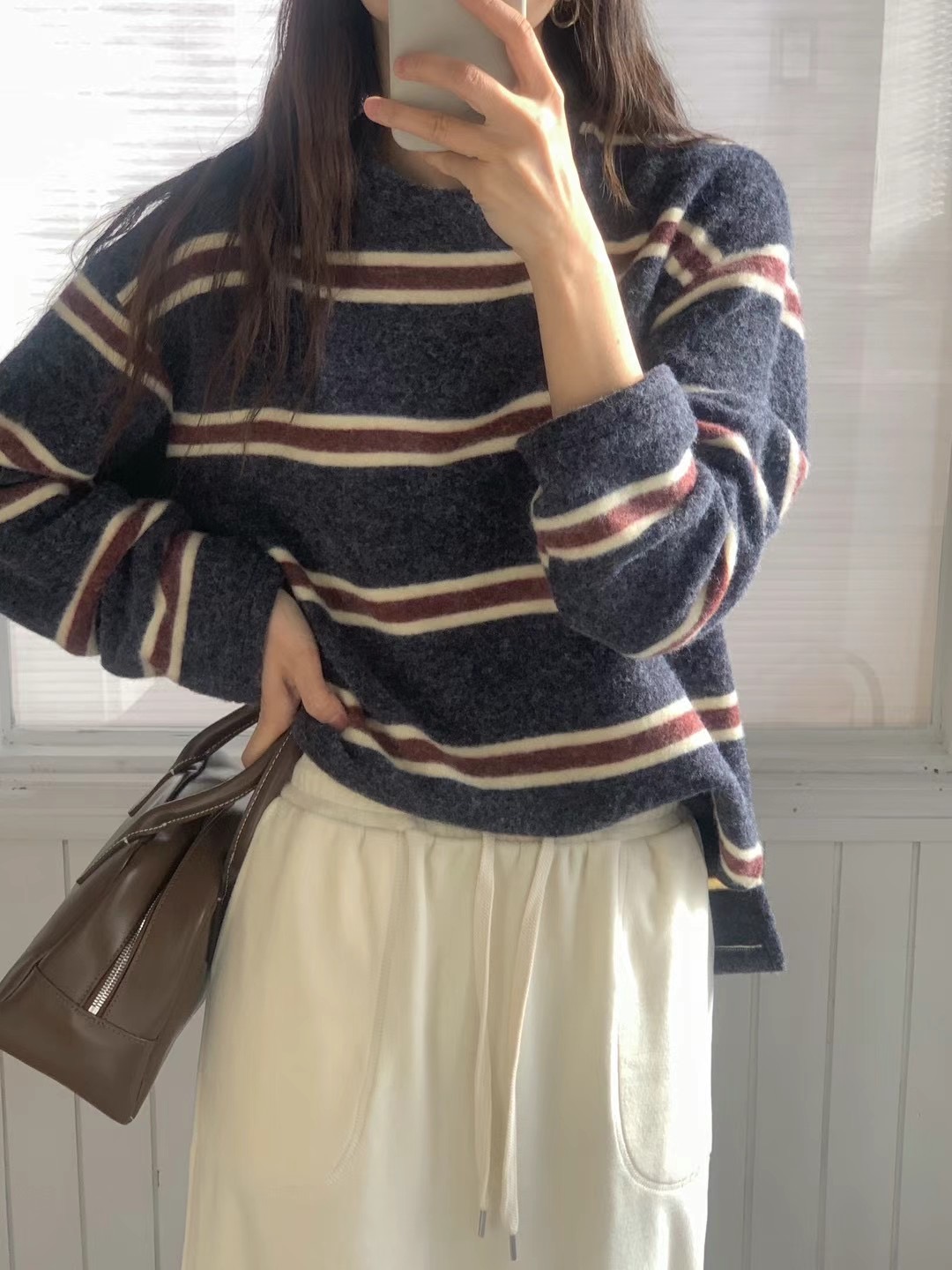 SOAF韓國直郵東大門實拍女裝新品推薦時尚職業真品熱賣長袖T恤SOAF長袖T恤