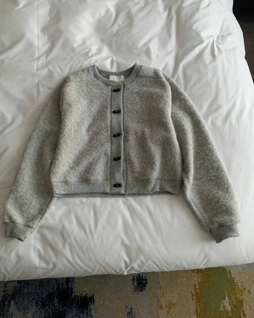 AND FLOYD韓國直郵東大門代購女裝新品推薦時尚24秋冬針織衫stunning and Floyd針織衫圖色2