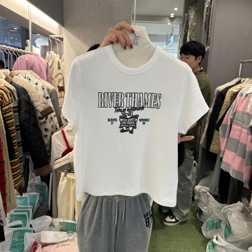 AMOEBA韓國直郵東大門實拍女裝新品推薦熱賣職業時尚人氣T恤AMOEBAT恤圖色1