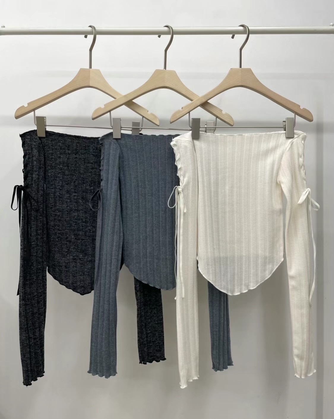 BY RANI-ot直郵韓國代購女裝新品真品職業人氣24秋冬長袖T恤BY RANI-ot長袖T恤圖色2左二色