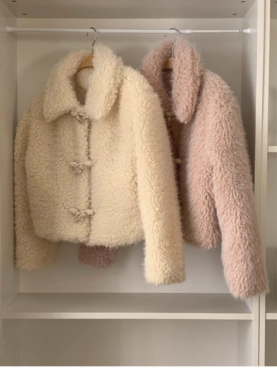 JUILLYSTYLE韓國直郵女裝新款熱賣職業真品人氣時尚短款大衣JUILLYSTYLE短款大衣