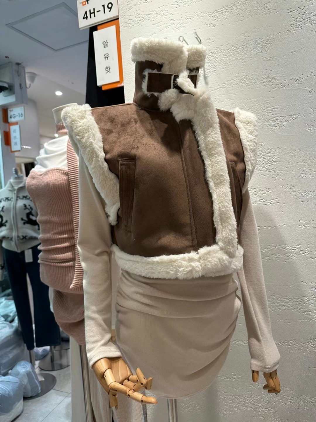 Ruhot韓國直郵東大門實拍女裝新品人氣時尚推薦休閑熱賣馬甲Ruhot馬甲