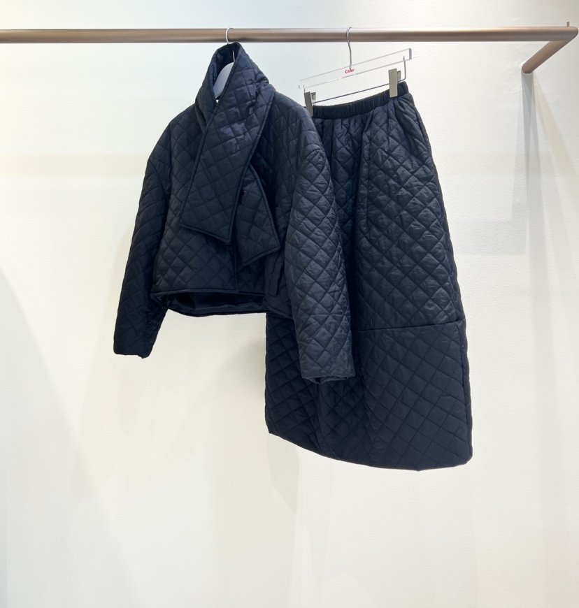 CAKE東大門直郵女裝新品職業熱賣24秋夏人氣休閑套裝含圍巾CAKE套裝圖色1