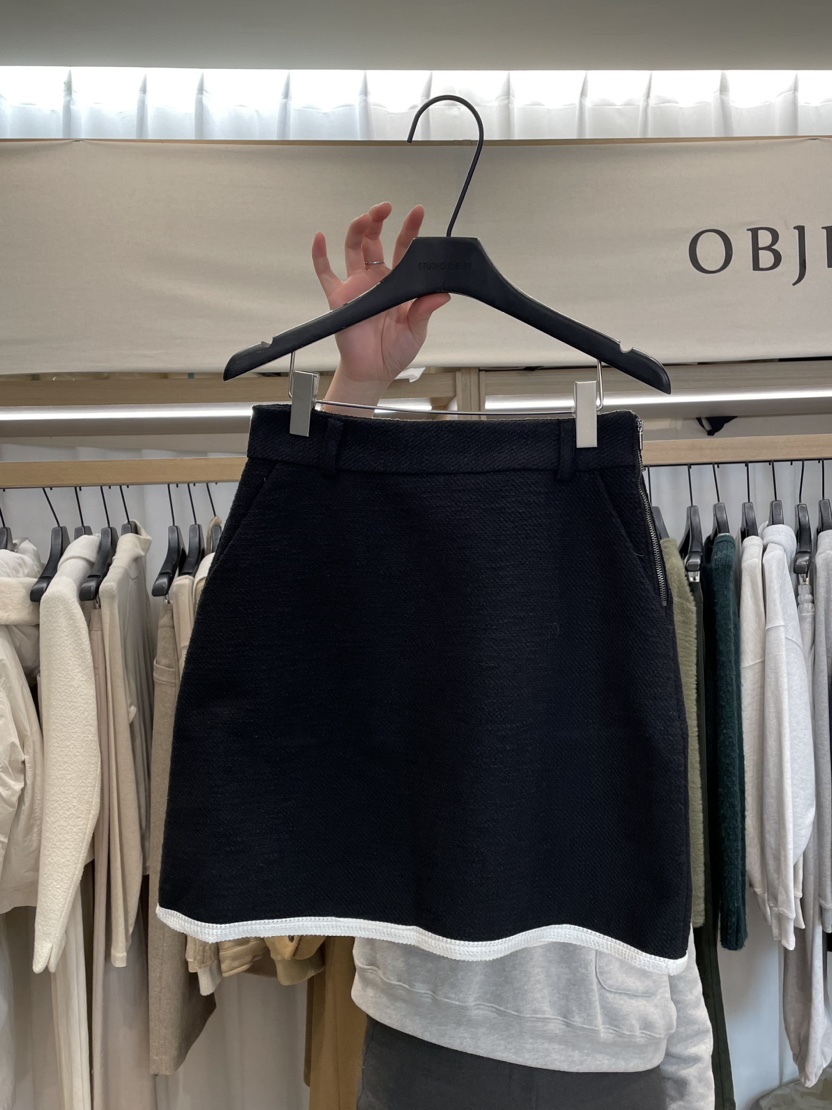 love us u/OBJET韓國直郵女士新品24秋夏推薦時尚短裙花呢love us u/OBJET短裙