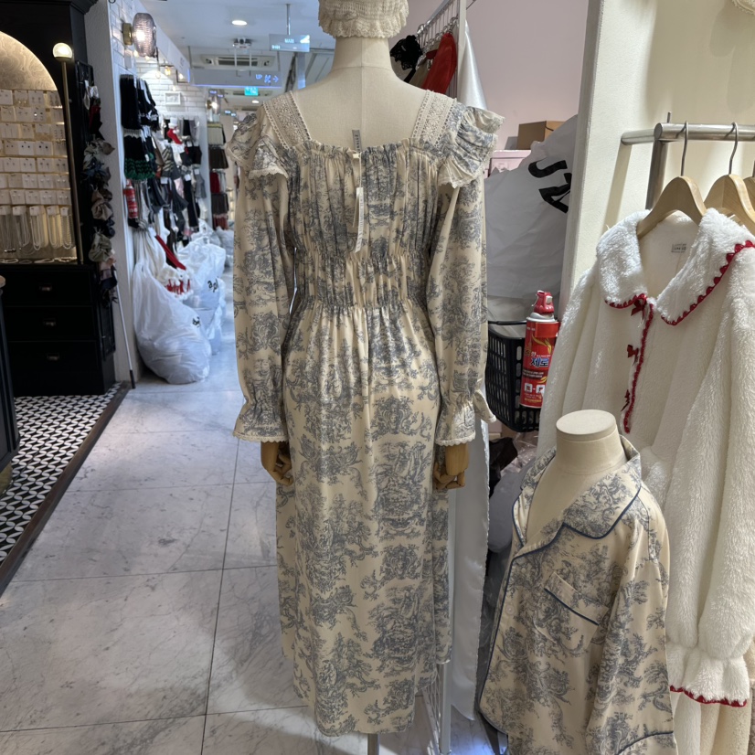 LUNALUZ東大門直郵女裝新品時尚推薦熱賣休閑真品職業人氣睡衣LUNALUZ睡衣