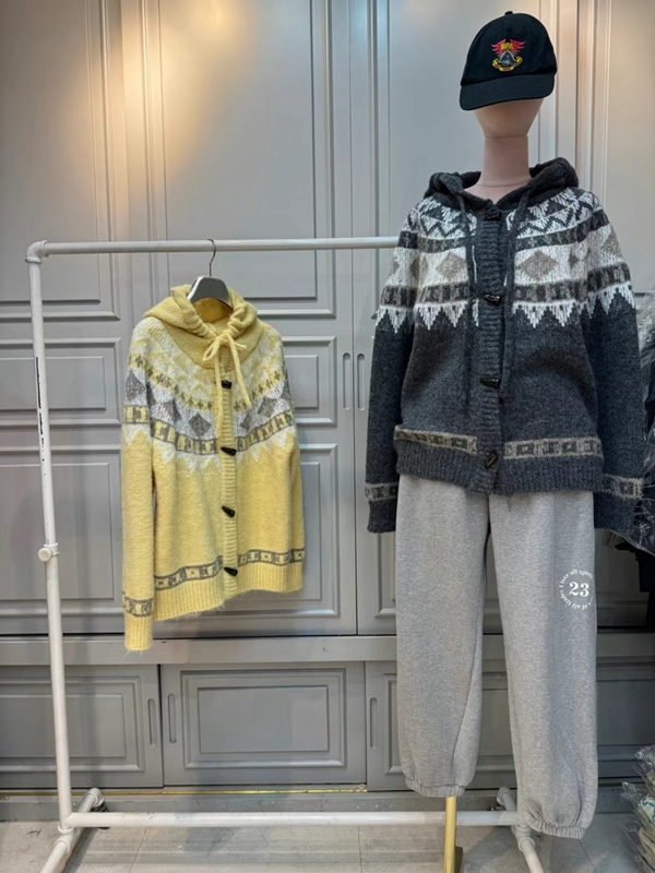 LIKE A東大門實拍女裝新品真品時尚人氣熱賣休閑針織衫連帽LIKE A針織衫