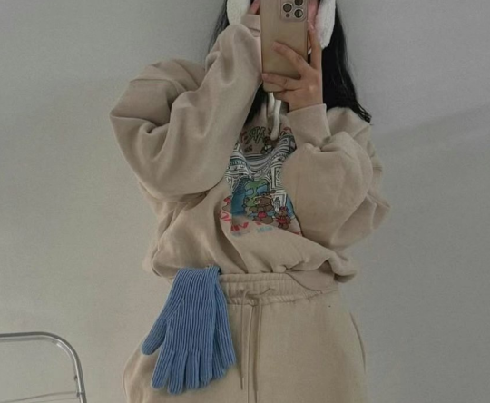 NADA韓國直郵東大門代購女裝新品職業推薦24秋冬時尚休閑衛衣NADA衛衣圖色3