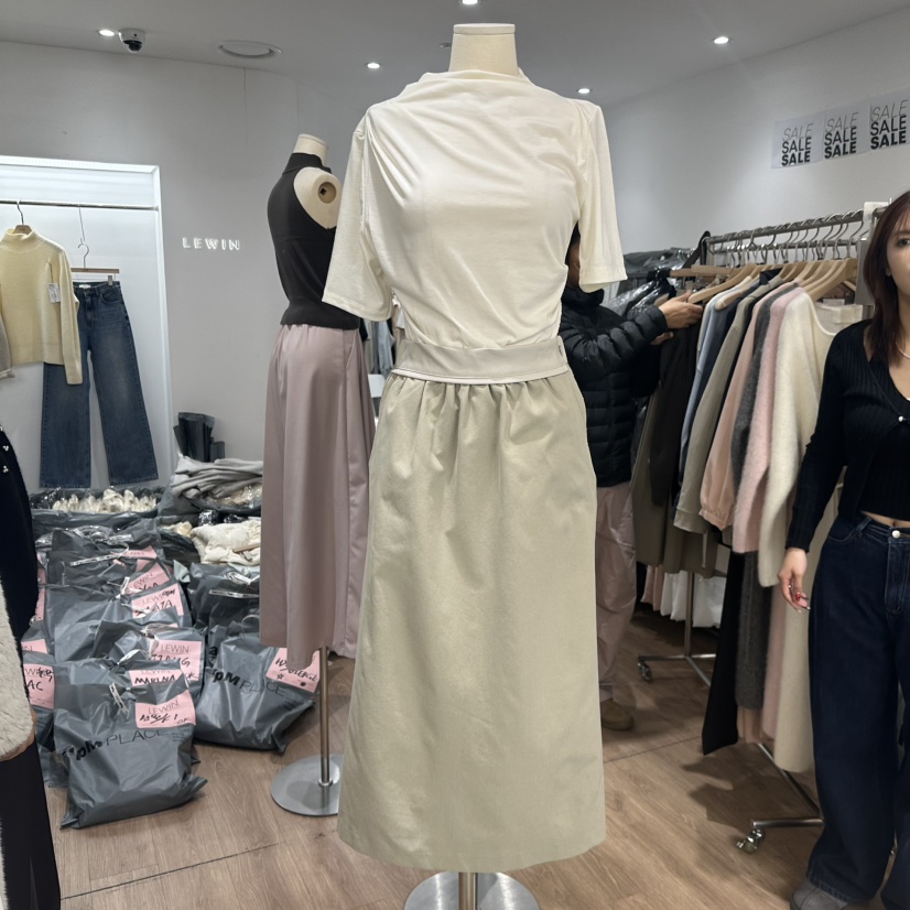 LEWIN韓國直郵東大門實拍女裝新品熱賣職業推薦24秋冬長裙春款LEWIN長裙