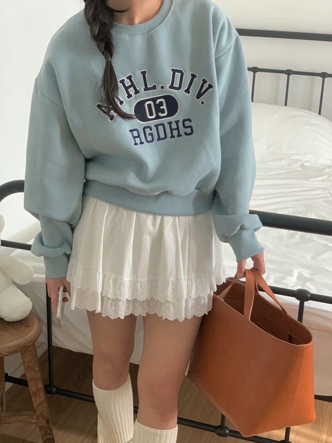 OBE東大門代購女裝新款真品24秋冬職業人氣熱賣推薦衛衣加絨OBE衛衣圖色2