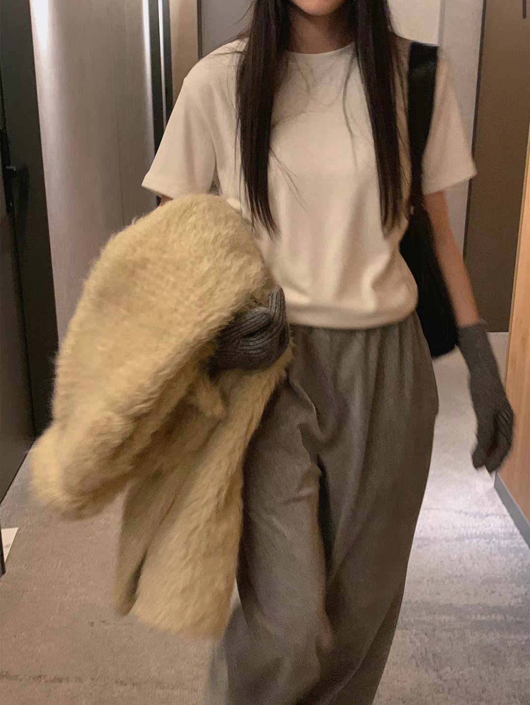 COIN直郵韓國代購女裝新品休閑24秋冬職業時尚熱賣人氣T恤拉絨COINT恤