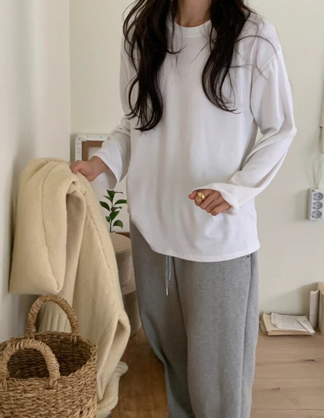 COIN直郵韓國代購女裝新品休閑職業24秋冬人氣時尚推薦長袖T恤COIN長袖T恤