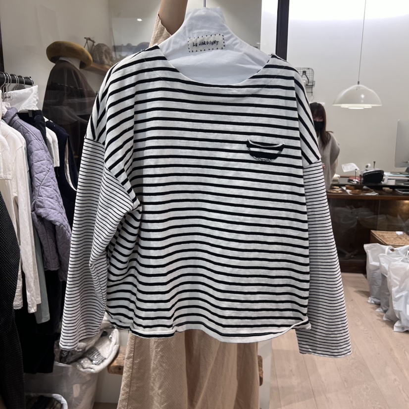LE JARDINET韓國直郵東大門實拍女裝新品人氣推薦24秋冬長袖T恤LE JARDINET長袖T恤圖色2