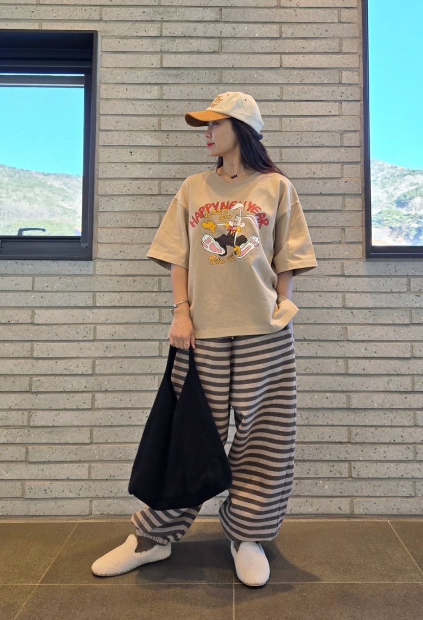 YESFREE東大門實拍女士新品休閑人氣推薦職業24秋冬T恤兔子YESFREET恤