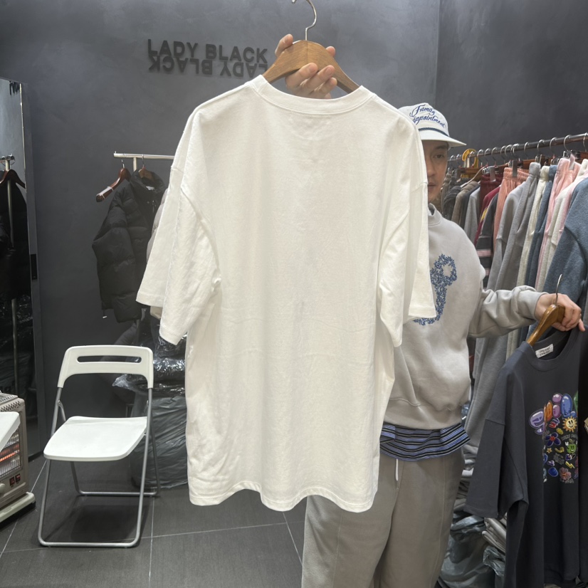 LADYBLACK東大門實拍女裝新品時尚真品職業熱賣推薦T恤春款LADYBLACKT恤