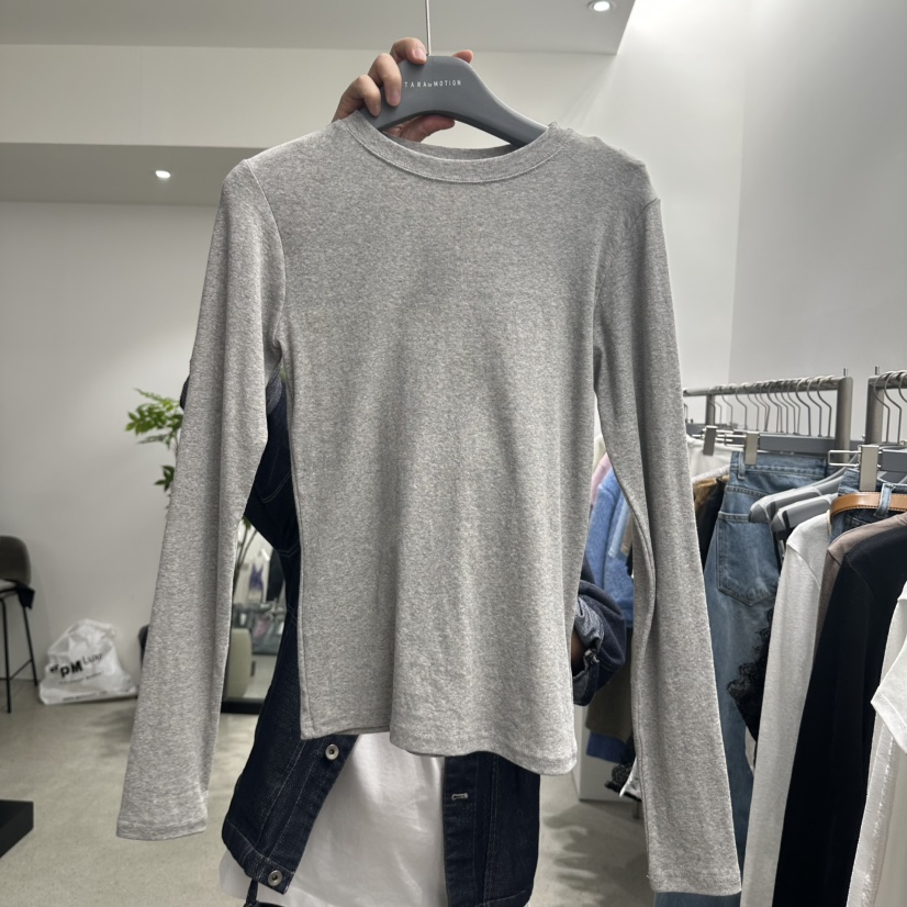 TARABY MOTION東大門直郵女裝新品時尚人氣熱賣長袖T恤春款TARABY MOTION長袖T恤圖色2