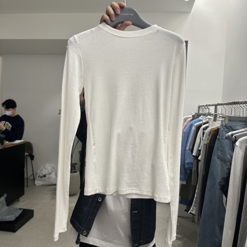 TARABY MOTION東大門直郵女裝新品時尚人氣熱賣長袖T恤春款TARABY MOTION長袖T恤圖色3