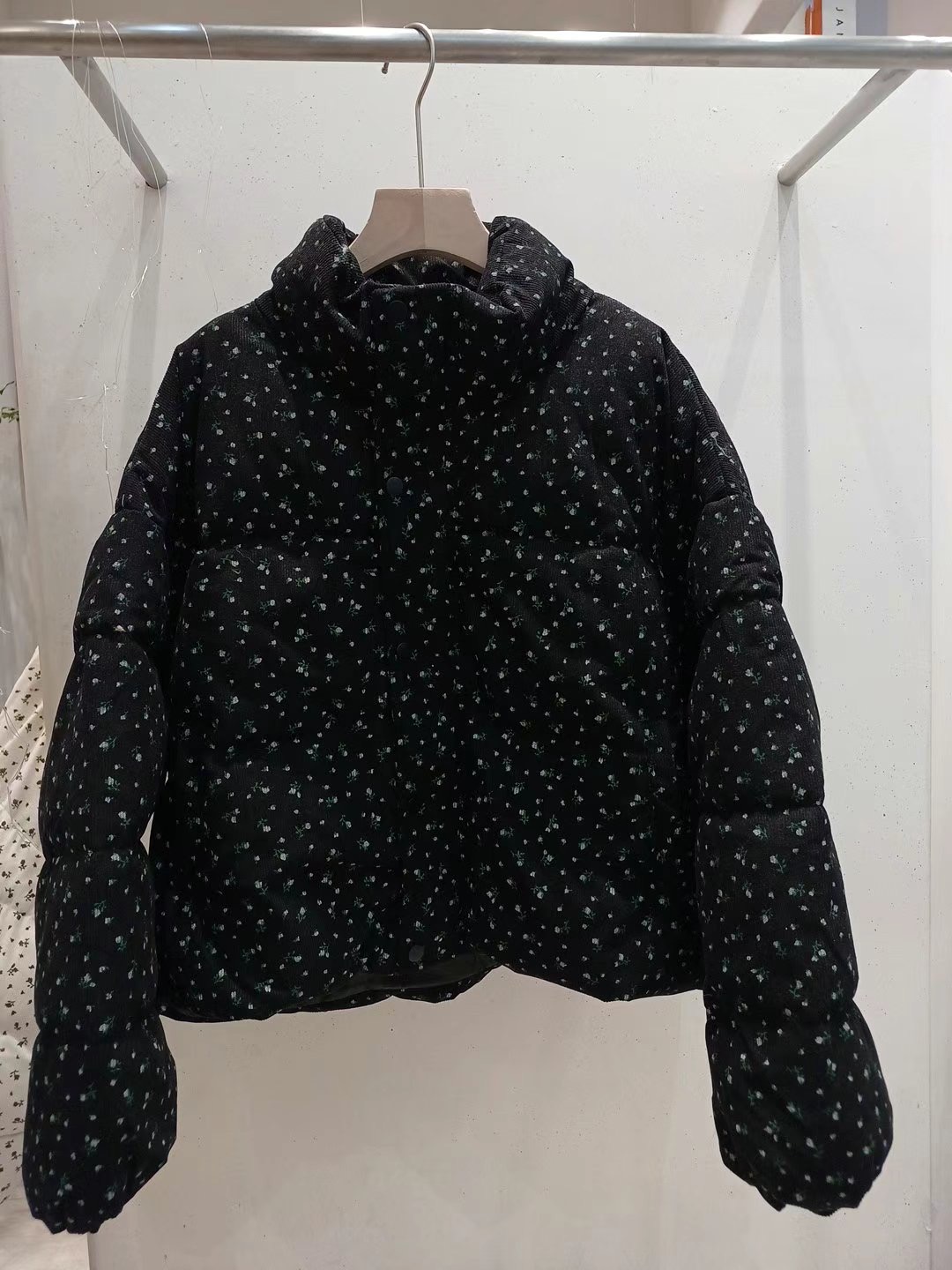 JAMES韓國代購女裝新品推薦熱賣人氣休閑職業時尚真品短款棉服JAMES短款棉服圖色2
