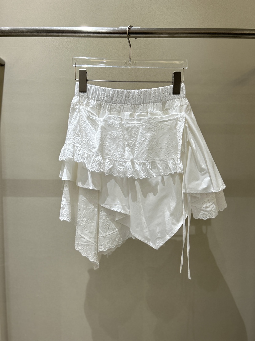 LATTE東大門代購女裝新款25春夏時尚職業真品休閑短裙春款蕾絲LATTE-P短裙