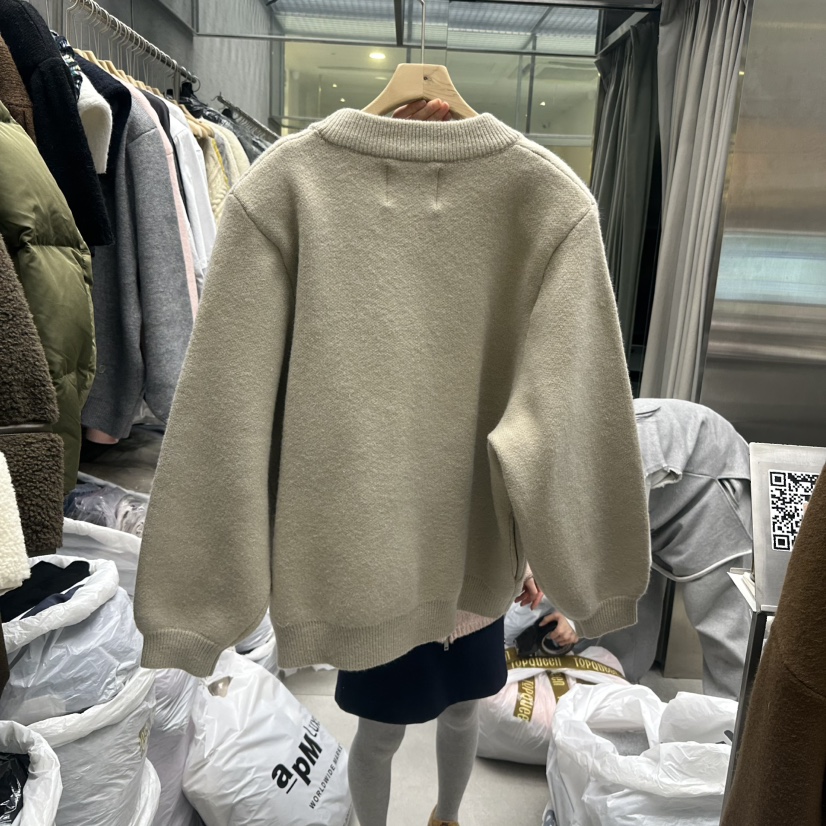 TOPQUEEN韓國直郵女裝新品休閑真品推薦人氣職業25春夏毛衣春款UOOV毛衣