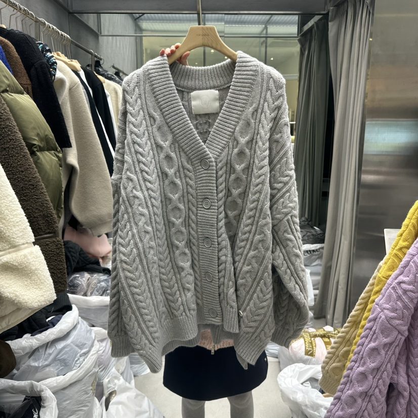 TOPQUEEN韓國直郵女士新品推薦時尚人氣職業真品休閑毛衣春款UOOV毛衣