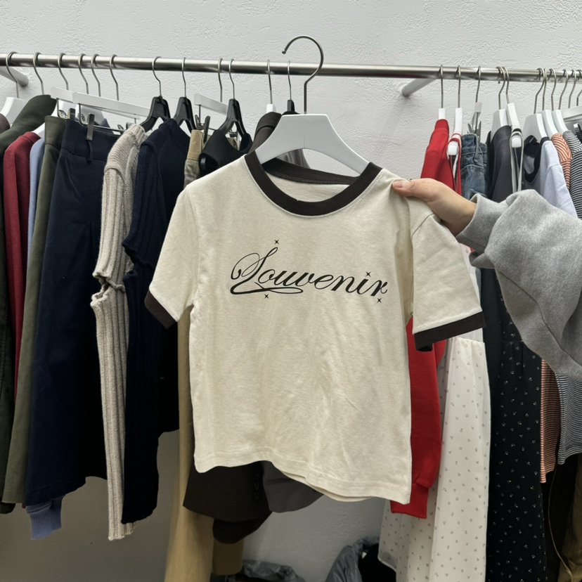 Lay oveR直郵韓國代購女裝新品時尚25春季人氣真品T恤春款E/E/ET恤
