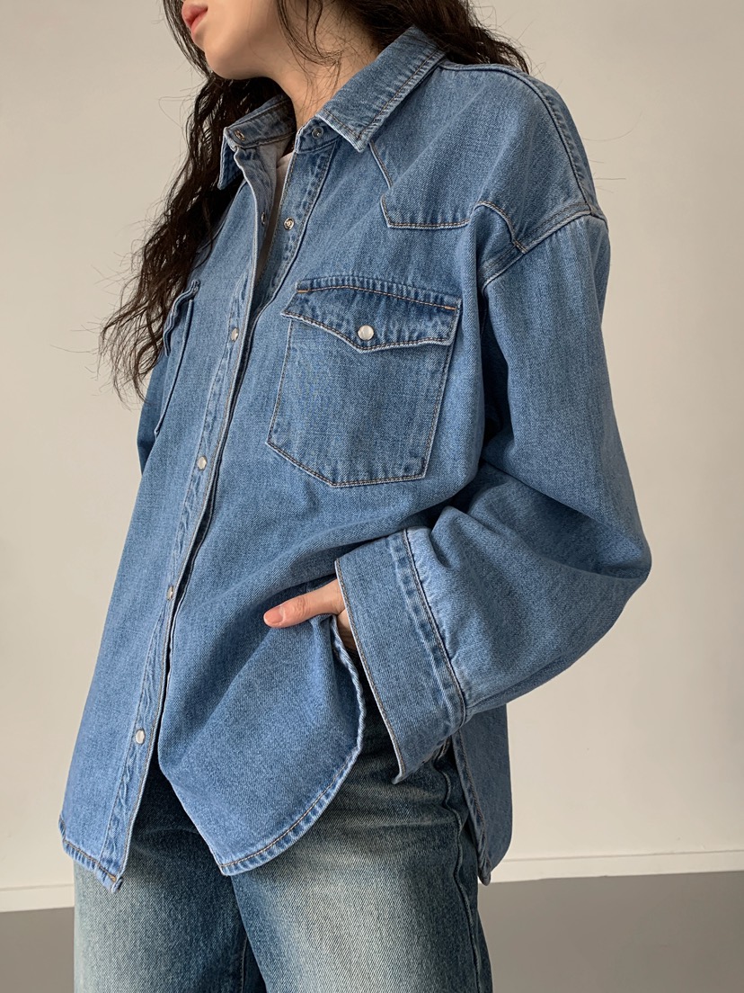 PLAYBUTTON-P東大門代購女裝新品真品人氣25春夏襯衫蕾絲衫PLAYBUTTON襯衫/蕾絲衫