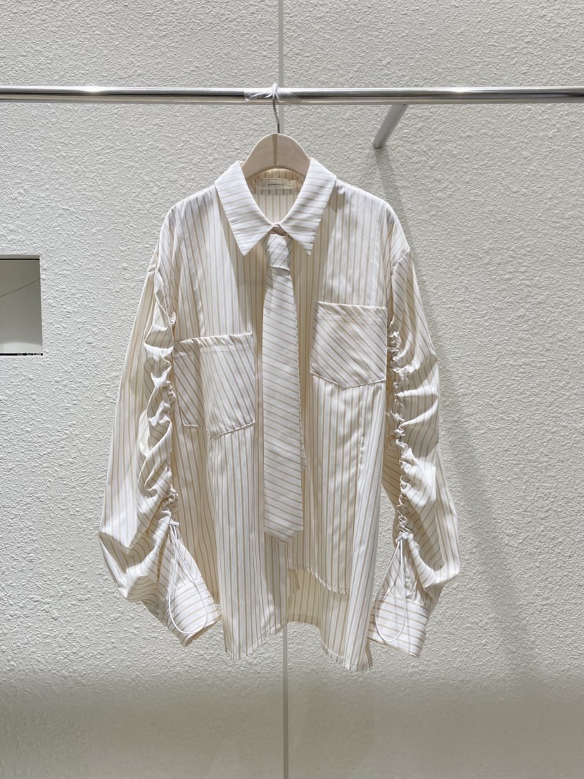 PLAYBUTTON-P東大門代購女裝新品25春夏真品人氣襯衫蕾絲衫PLAYBUTTON襯衫/蕾絲衫