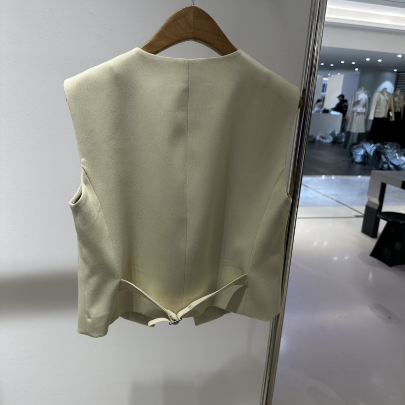 ART IS OVER韓國直郵女裝新品25春夏熱賣人氣時尚馬甲春款ART IS OVER馬甲