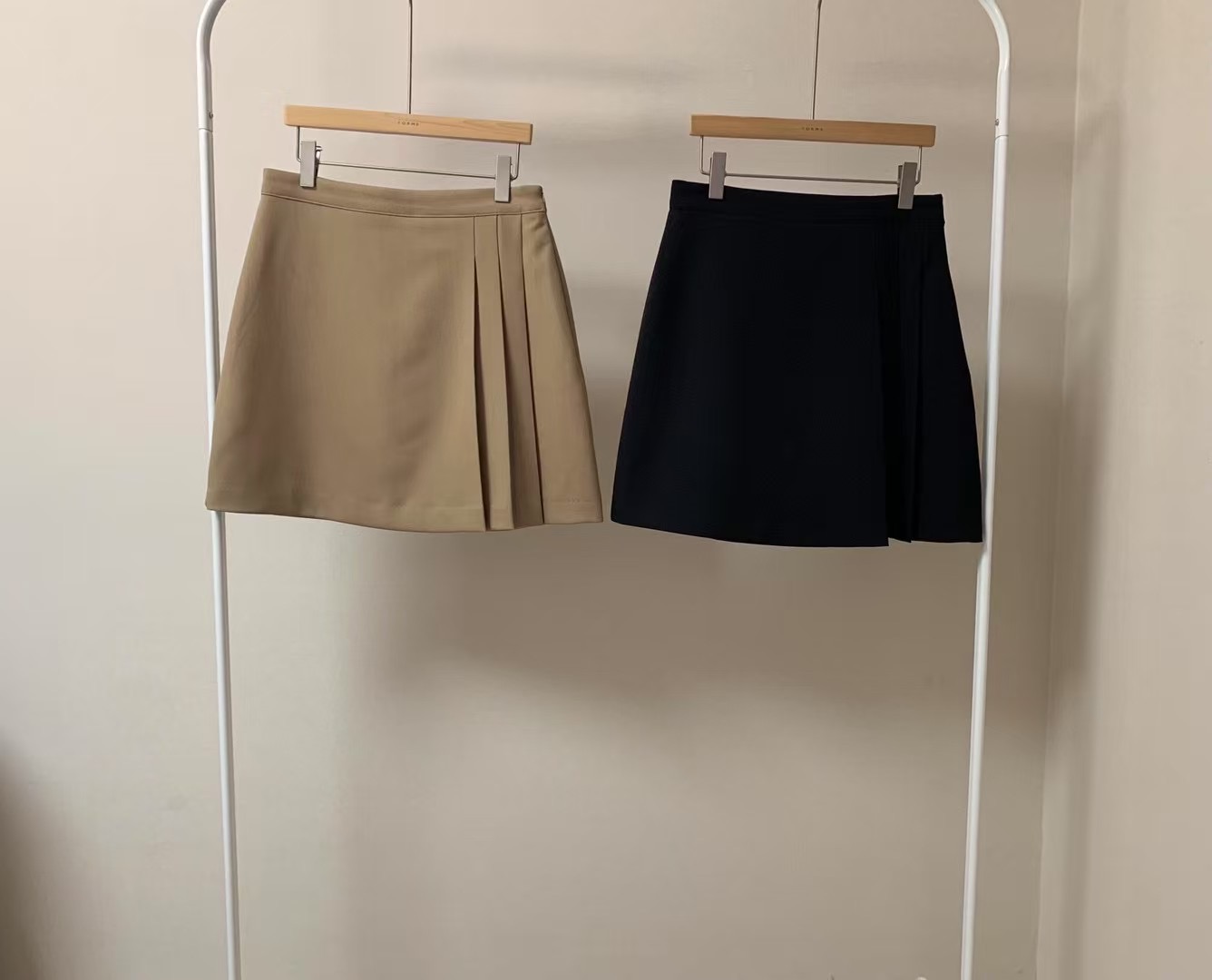 FORME韓國直郵東大門實拍女裝新品25春夏休閑25春季人氣短裙FORME短裙