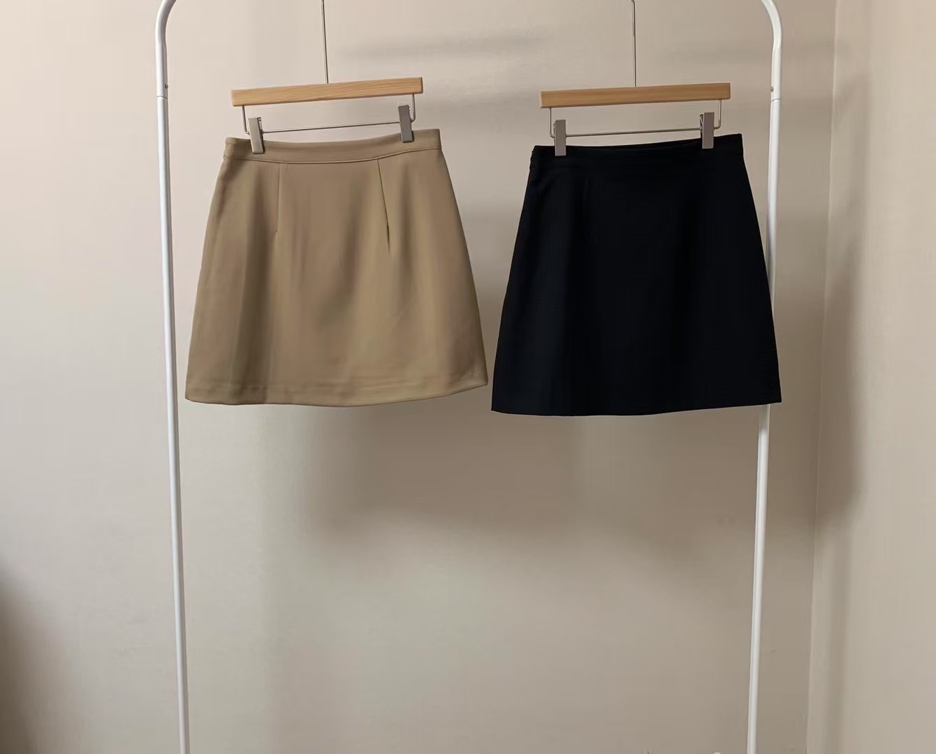 FORME韓國直郵東大門實拍女裝新品25春夏休閑25春季人氣短裙FORME短裙