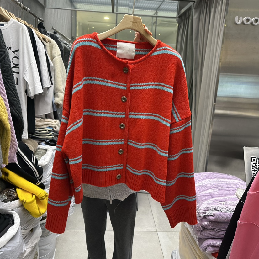 TOPQUEEN韓國直郵東大門實拍女裝新款推薦休閑真品熱賣針織衫UOOV針織衫圖色1
