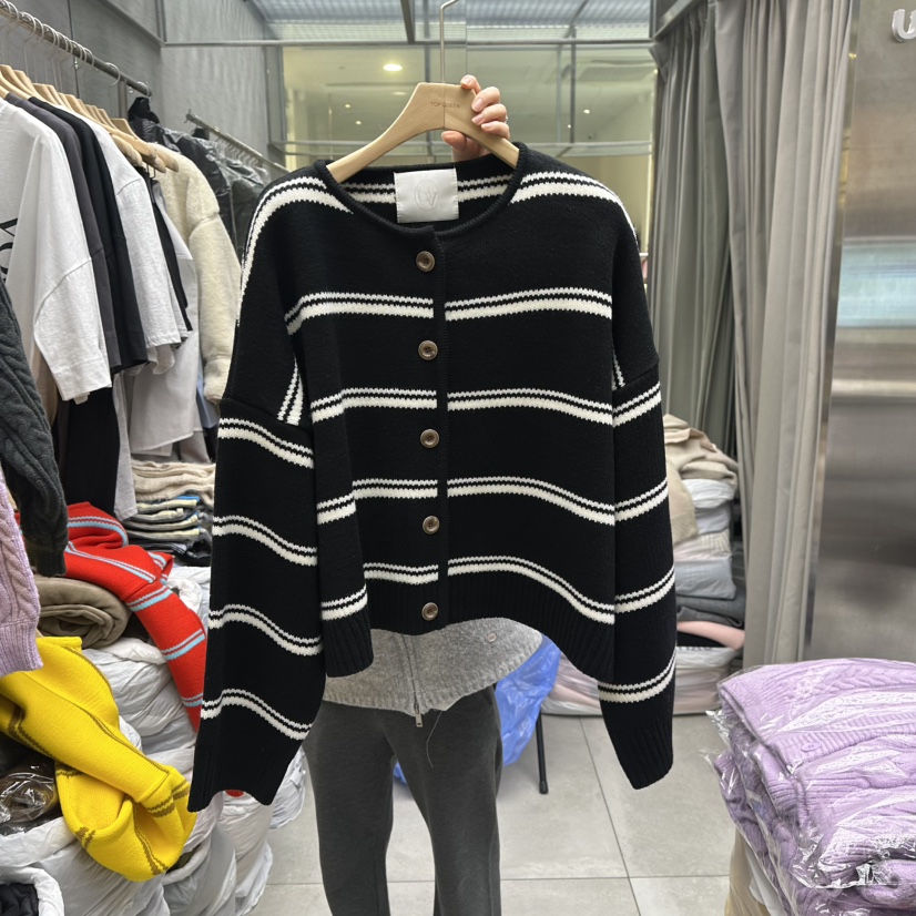 TOPQUEEN韓國直郵東大門實拍女裝新款推薦休閑真品熱賣針織衫UOOV針織衫圖色2
