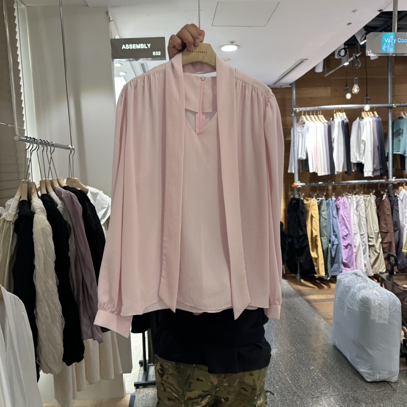 ASSEMBLY韓國直郵東大門實拍女裝新品休閑襯衫蕾絲衫含圍巾ASSEMBLY襯衫/蕾絲衫圖色2
