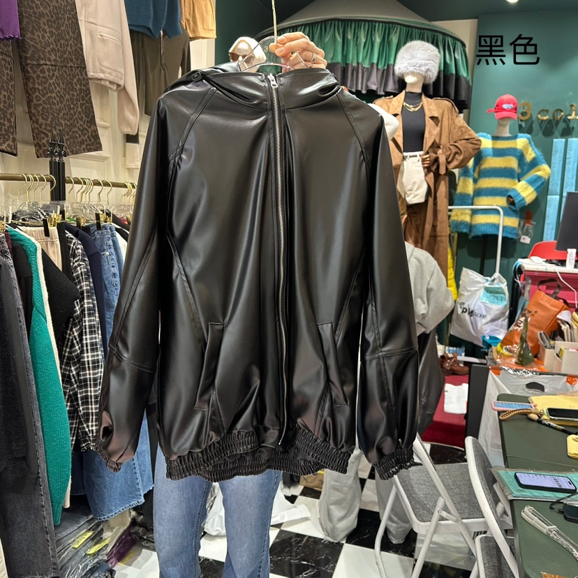 3COLOR(此品牌名稱會遭售假投訴,建議淘寶店鋪商品名稱中不要使用)韓國直郵東大門代購女裝新款休閑皮衣皮革連帽Three color皮衣