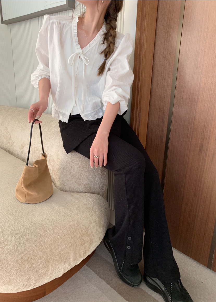 MELLOUNGE-멜라운지-T東大門代購女士新品人氣襯衫蕾絲衫MELLOUNGE-T襯衫/蕾絲衫