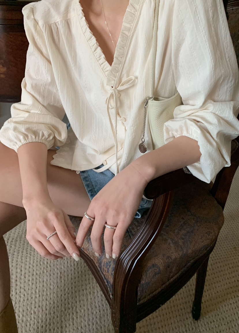 MELLOUNGE-멜라운지-T東大門代購女士新品人氣襯衫蕾絲衫MELLOUNGE-T襯衫/蕾絲衫