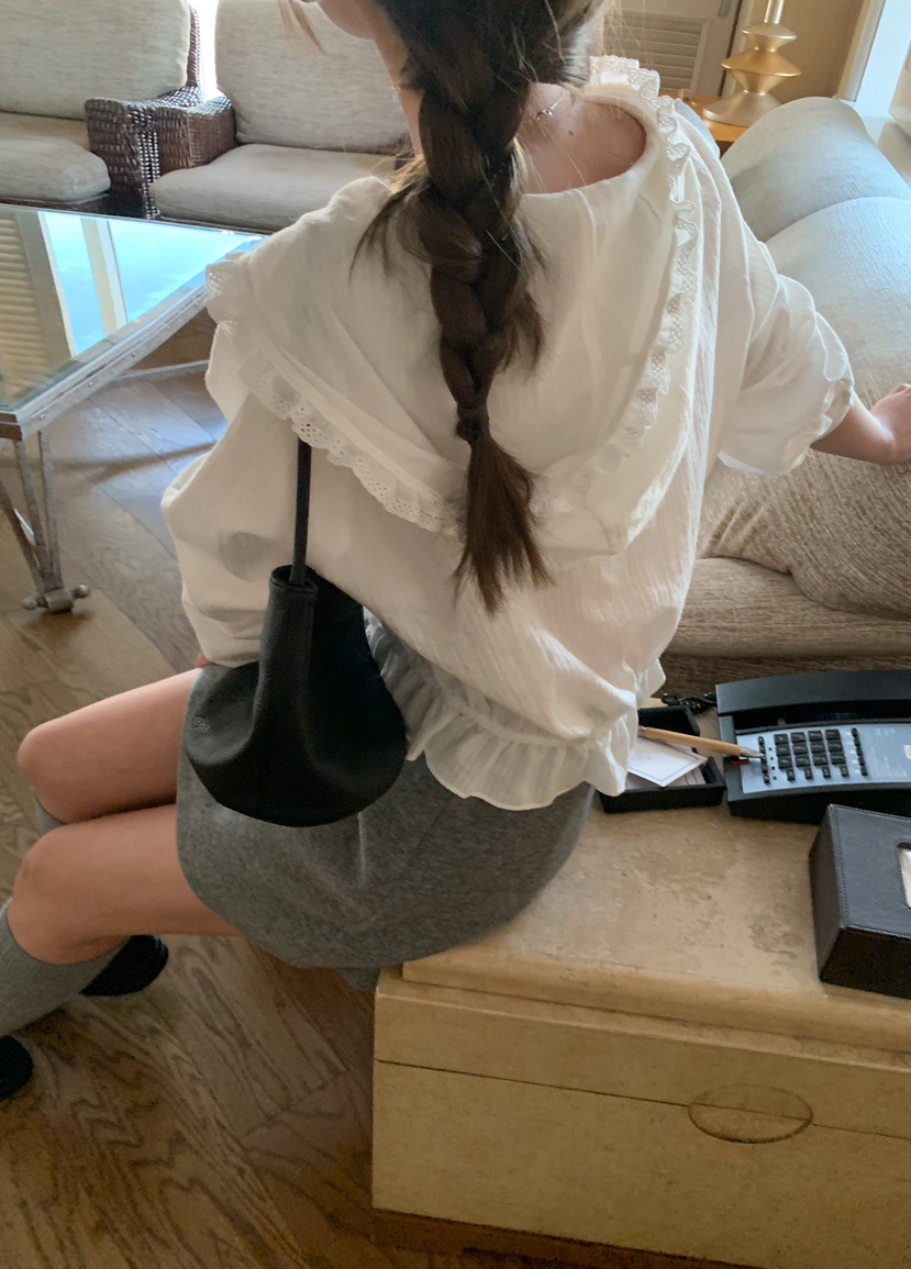 MELLOUNGE-멜라운지-T東大門代購女士新品時尚襯衫蕾絲衫兜帽MELLOUNGE-T襯衫/蕾絲衫