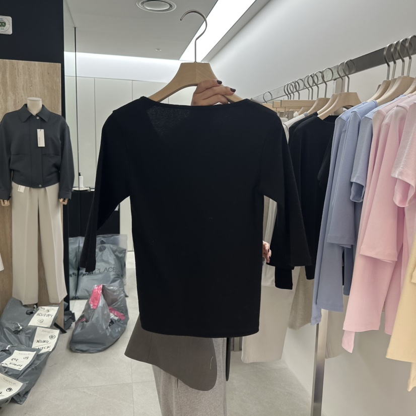 WRITTEN BY韓國直郵東大門實拍女裝新品真品人氣熱賣時尚T恤WRITTEN BYT恤
