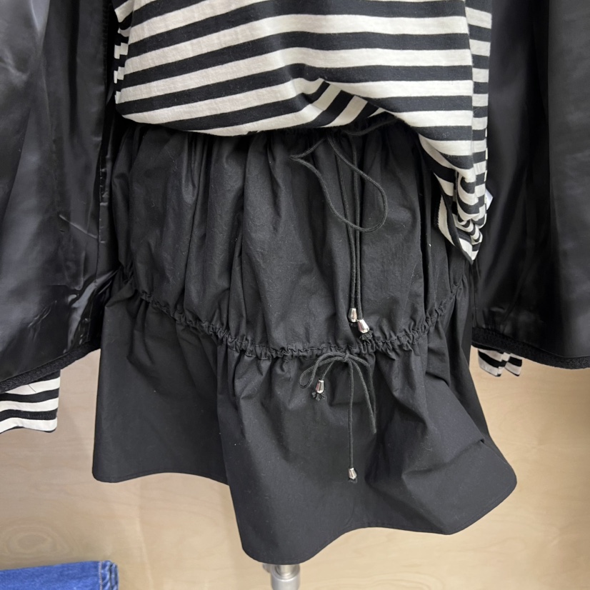 PLEASURE韓國直郵東大門代購女裝新品時尚推薦熱賣休閑短裙PLEASURE短裙圖色2